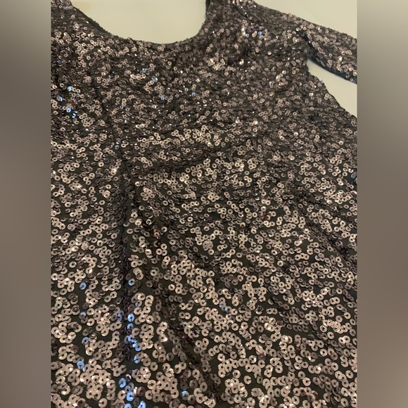 Janet Paris all sequined large all sequined dress, above the knee, silver (O) - Picture 2 of 3
